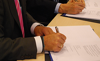 Cancele su multipropiedad con nosotros, de forma sencilla y conforme a la legalidad española y europea. Cancele su multipropiedad con nosotros, de forma sencilla y conforme a la legalidad española y europea.